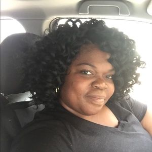 Meet your Posher, Vanessa